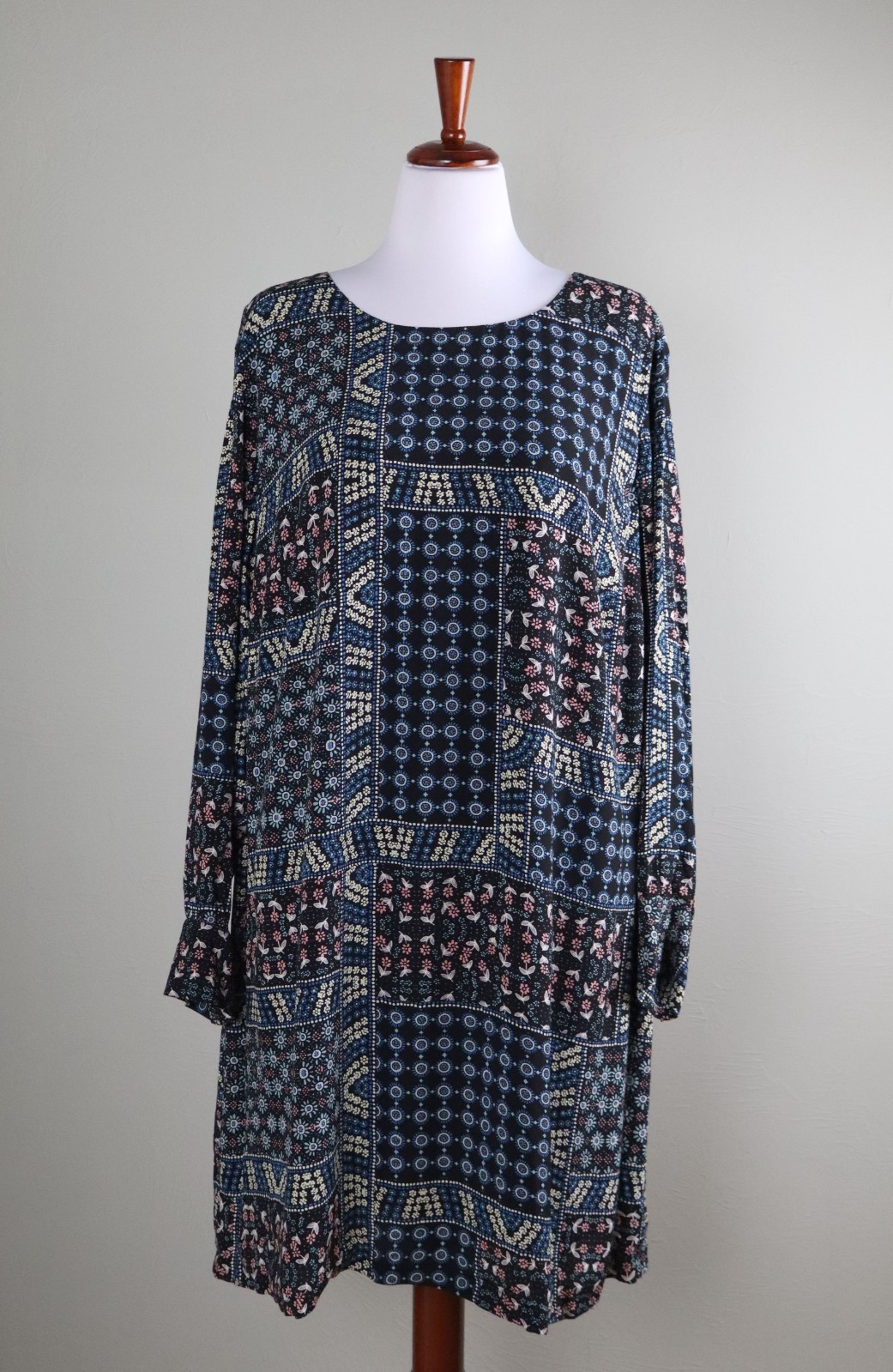 ANN TAYLOR LOFT Plus NWT $84 Crepe Mixed Print Lined Shift Dress Size 20