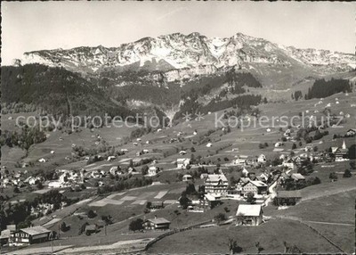 Amden Walensee SG mit Mattstock