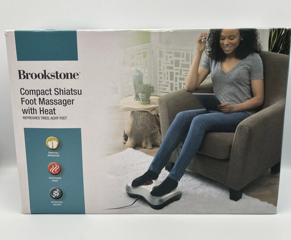 Brook stoneのフットマッサージャー Amazon.com: Brookstone Shiatsu Foot 3 Massage Programs with Heat