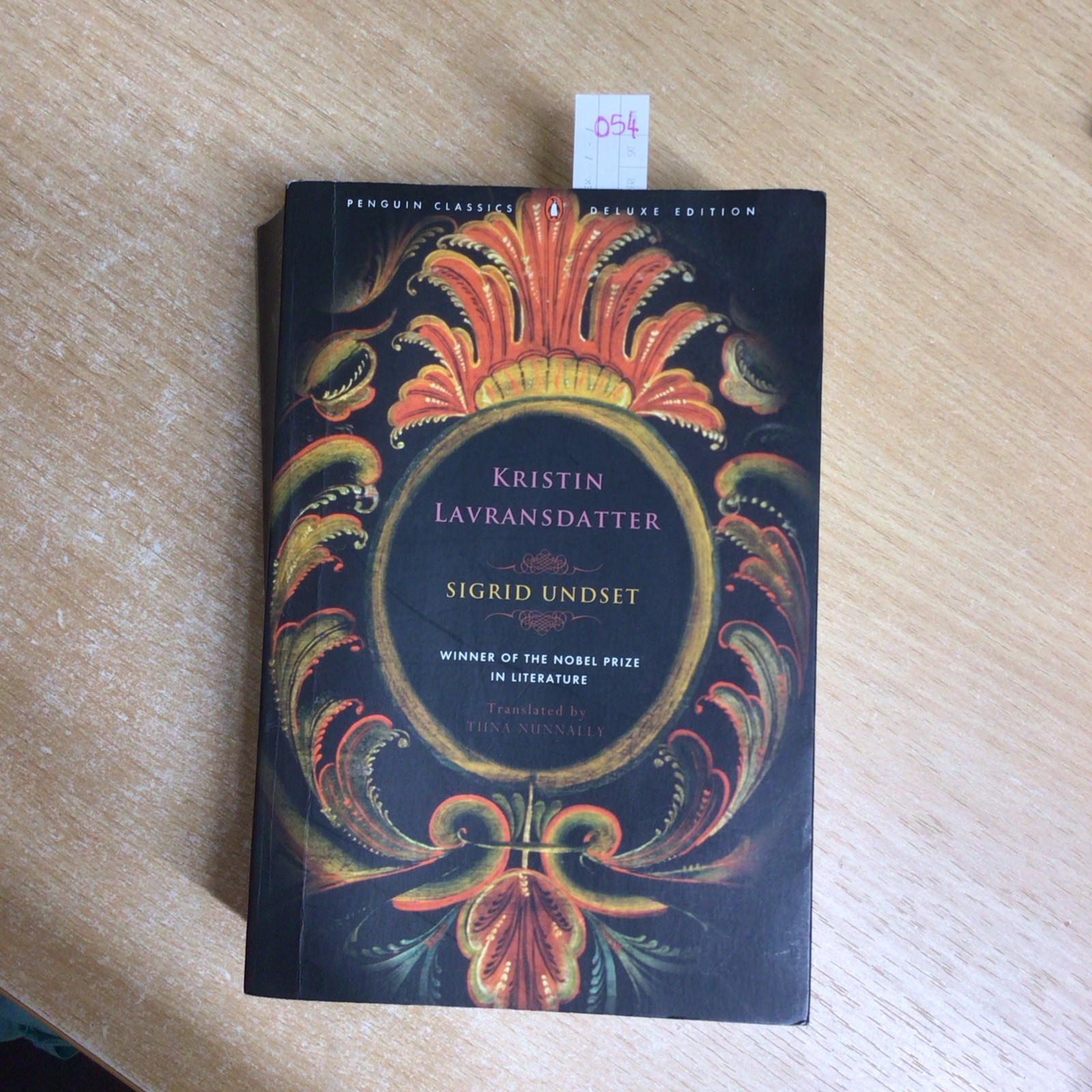Kristin Lavransdatter by Sigrid Undset (Paperback Book)