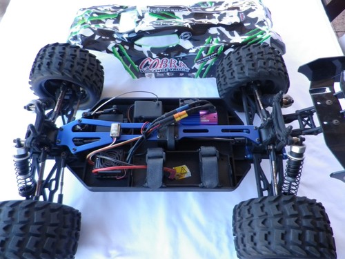 VRX Cobra - 1/8 4WD Off Road Brushless Monster Truck - Picture 6 of 14
