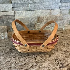 Longaberger Basket Nature's Berry Basket with Protector 2006