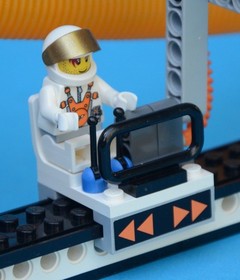 LEGO 7691 - ETX Alien Mothership Assault - Space / Mars Mission - 2007