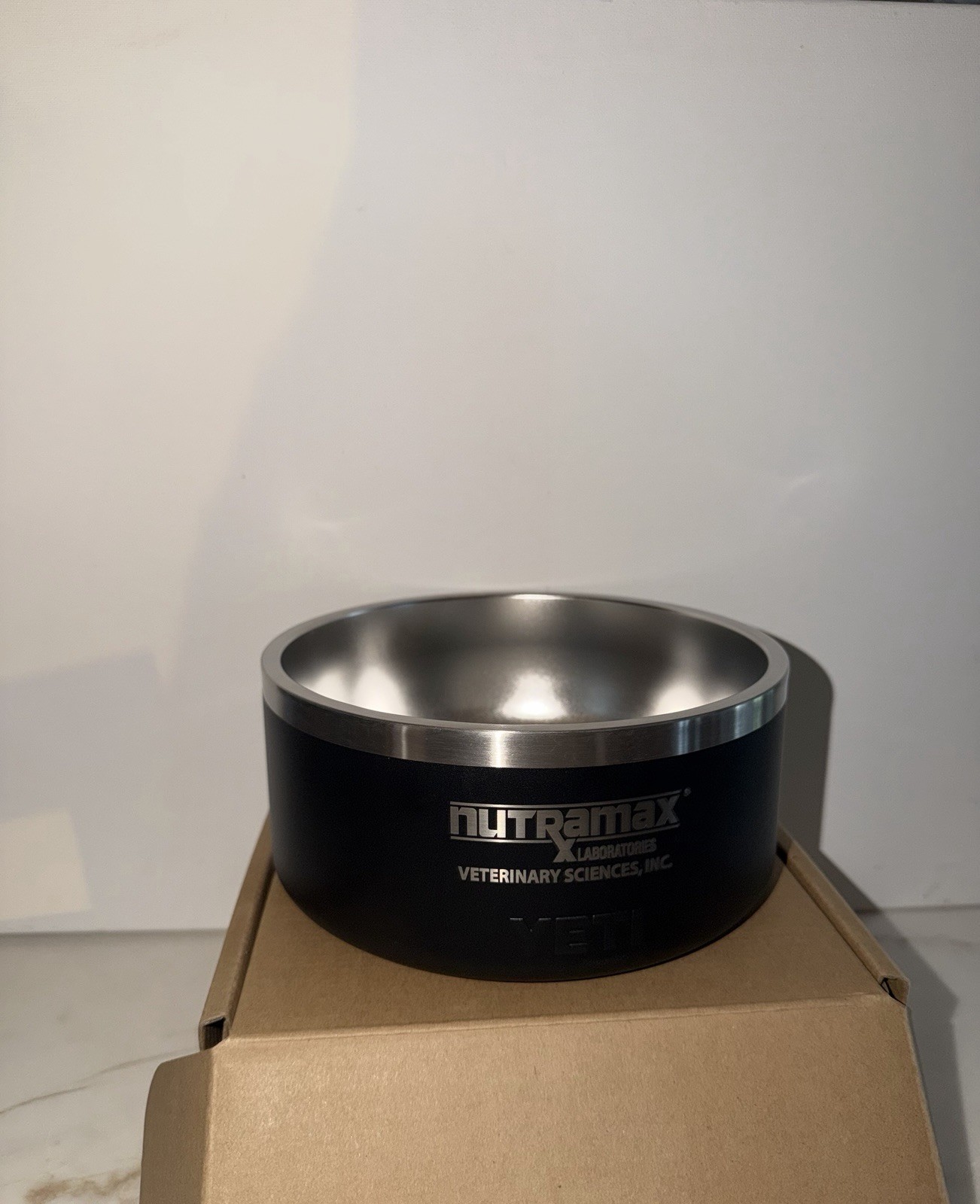 yeti boomer 8 dog bowl