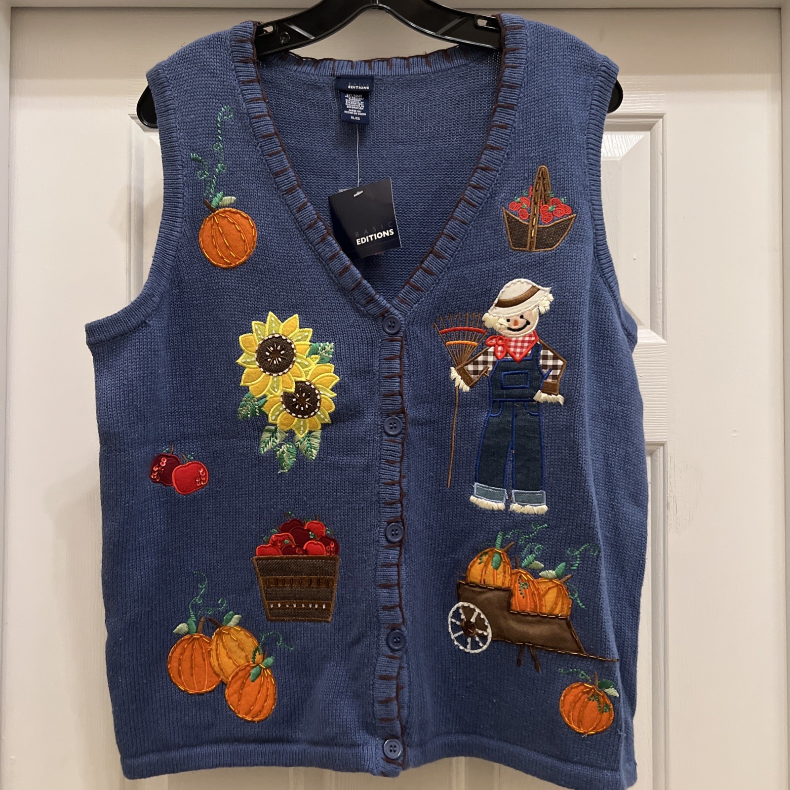 NWT VTG Ladies Basic Editions Fall Embroidered Sw… - image 1