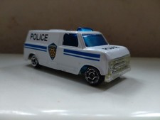 YATMING FORD ECONOLINE POLICE VAN #353