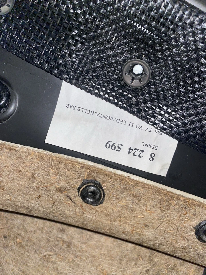 BMW E46 Front Left Driver Door Panel Hellbeige 323i, 330xi, 325i, 325xi, 330i, - Image 3 of 4