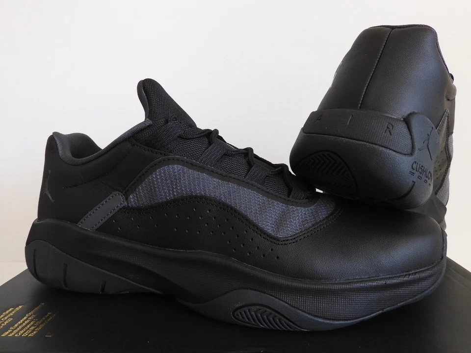 NIKE AIR JORDAN 11 CMFT BAJO "TODO NEGRO" NEGRO-ANTRACITA TALLA 10 [CW0784-001] Foto 2 de 4
