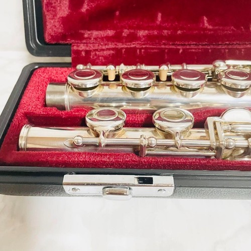 YAMAHA YFL 211S Includes CONCERT FLUTE Silver Plating with Hard Case USed Japan - Picture 2 of 8