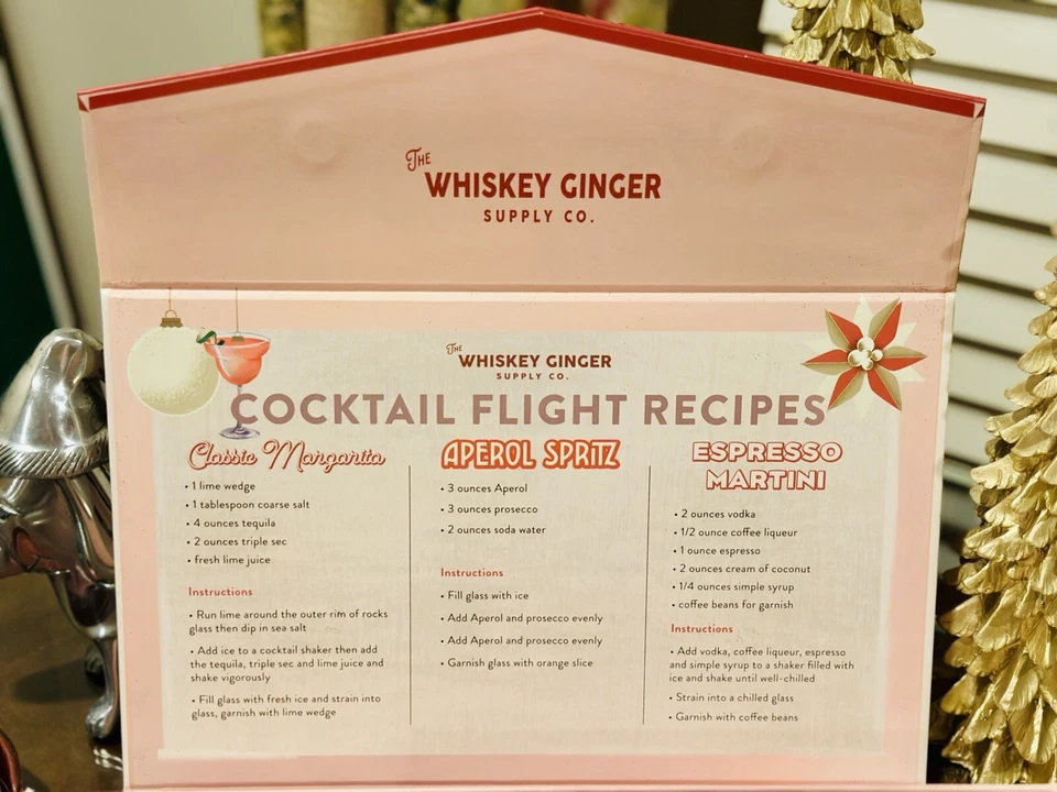 The Whiskey Ginger Supply Co. | Juego de adornos de vidrio de vuelo de cóctel Foto 4 de 4