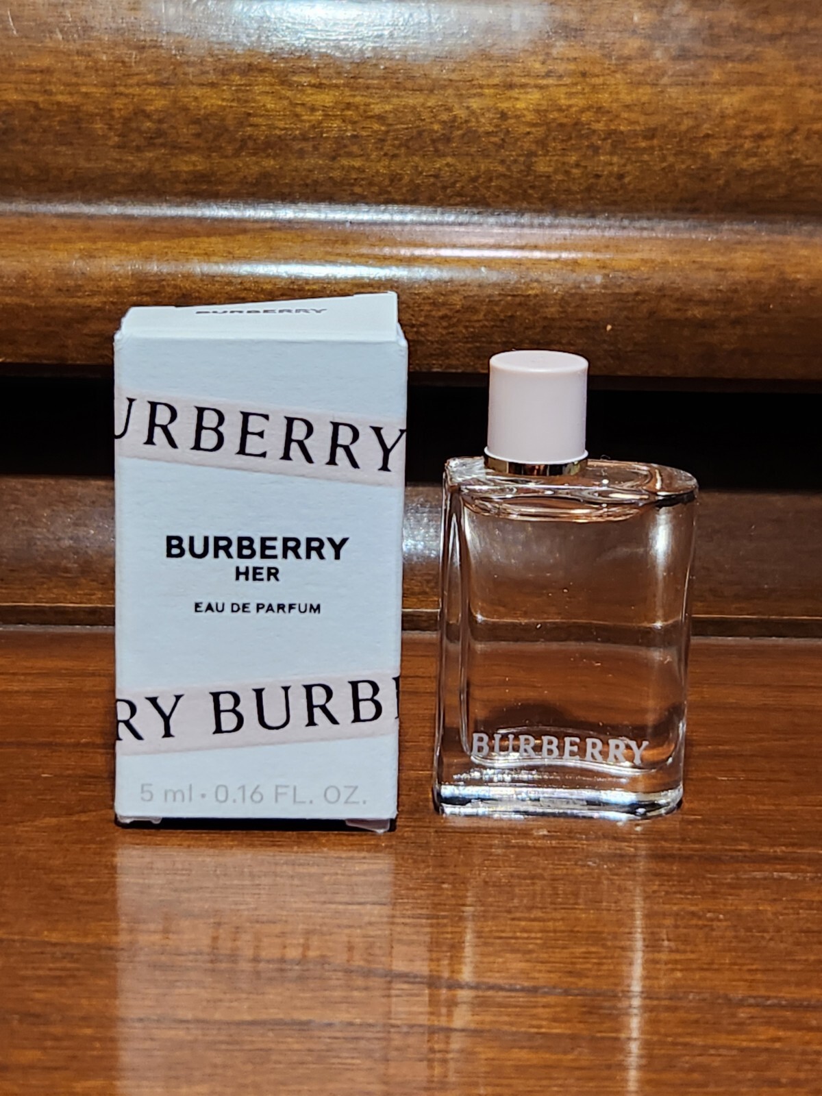Burberry Her Eau De  Parfum  0.16 fl oz / 5 ml MINI Splash