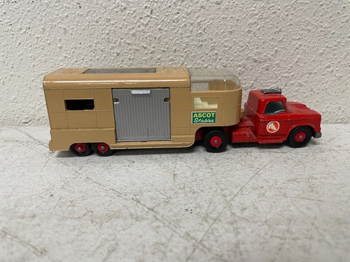 Matchbox Lesney King Size Dodge Tractor K-16 & Articulated Horse Van K-18 - Picture 2 of 12