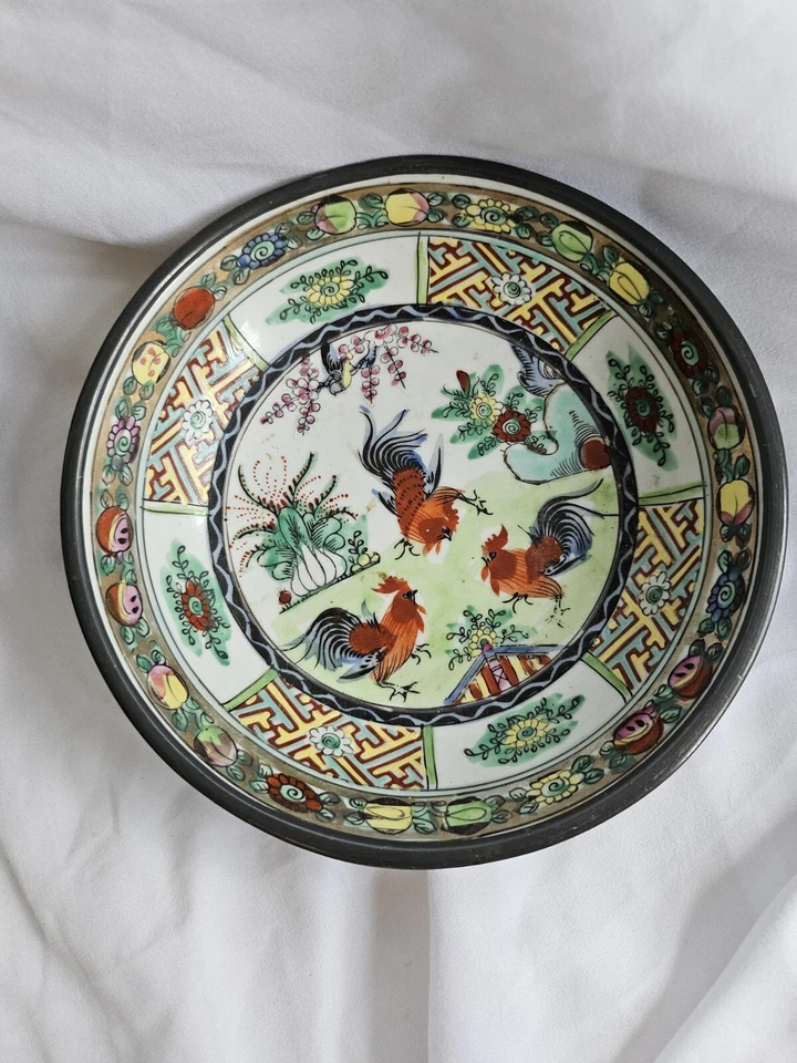 Juego de 2 platos decorativos de porcelana de gallo hechos en Japón y Hong Kong c.1970 Foto 3 de 4