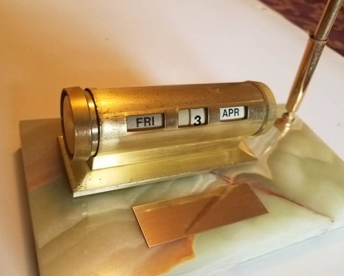Vintage Onyx Perpetual Calendar With Golden Pen Holder & Marble Base 1960s