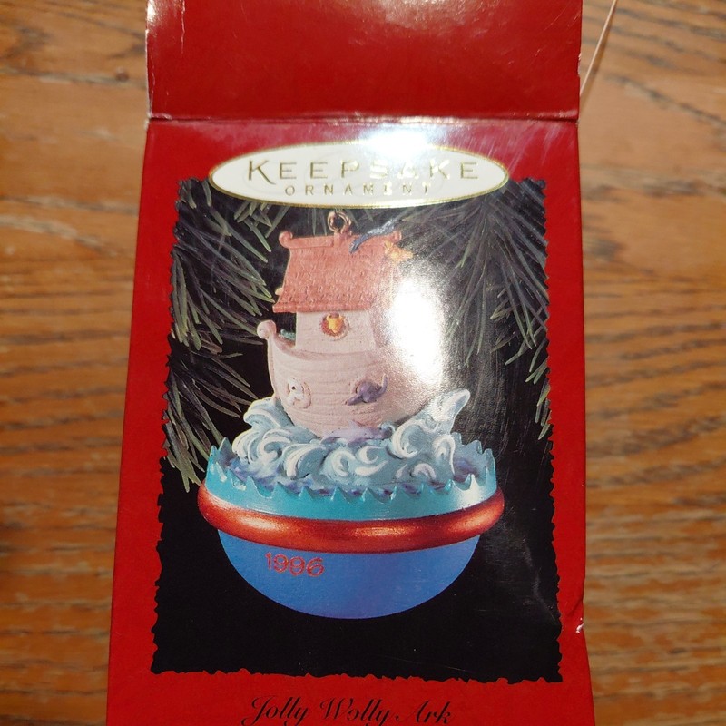 Hallmark Keepsake Ornament "Jolly Wolly Ark" 1996 collection 