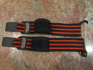 Plate Fitness Wrist Wraps w/ Thumb Loop Powerlifting Weightlifting Bodybuilding