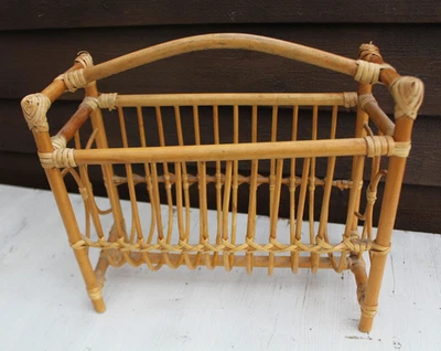 alte Zeitungsständer Zeitungshalter Magazinhalter Bambus Rattan Geflecht 70er - Bild 1 von 4