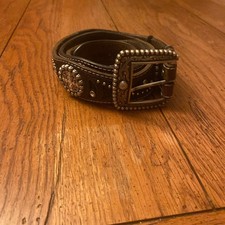 Ariat Women's Scalloped Leather Western Bling Belt with Rhinestones and Conchos