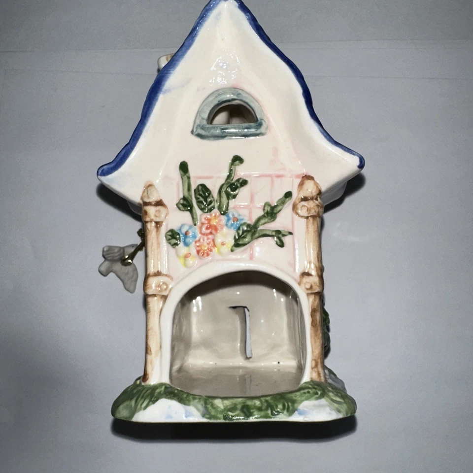 Vintage Old Country Ceramic Tea Light Candle Garden Cat Cottage Summer House  - Image 3 of 4