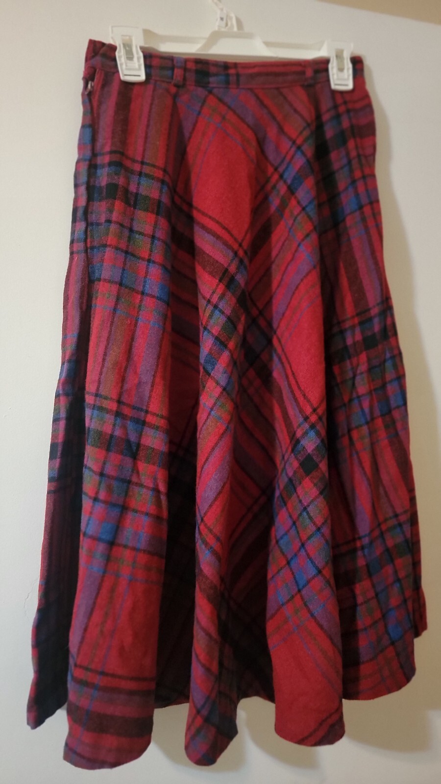 Retro style wide hem plaid skirt