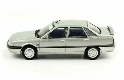 Renault 21 TXI 1993 Rare Argentina Diecast Car Scale 1:43 New With Magazine - Image 2 of 3