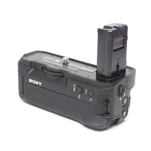 SONY VG-C2EM Vertical Battery Grip for Sony A7II, A7RII, A7SII Camera - Picture 4 of 12