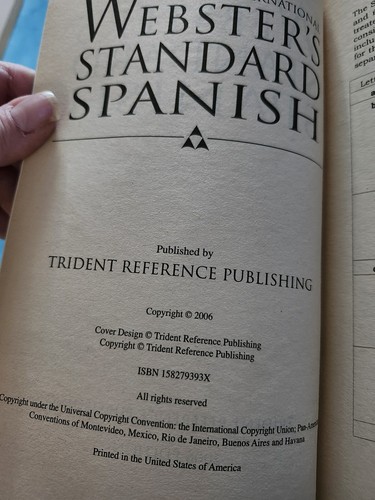 The New International Webster's Standard Spanish: Espanol/Ingles Diccionario - Picture 5 of 8