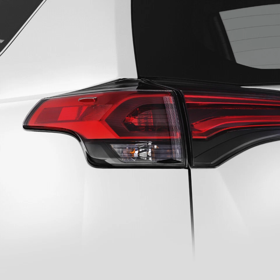 Conjunto de luces traseras TYC lado del conductor izquierdo para 16 17 18 Toyota RAV4 LH Foto 3 de 3