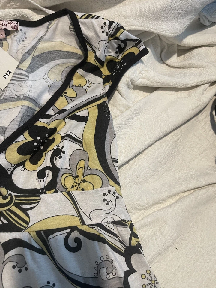 Blusa 6 grados talla S vintage estampado floral cuello en V mangas gorra encaje en el dobladillo hada Foto 4 de 4