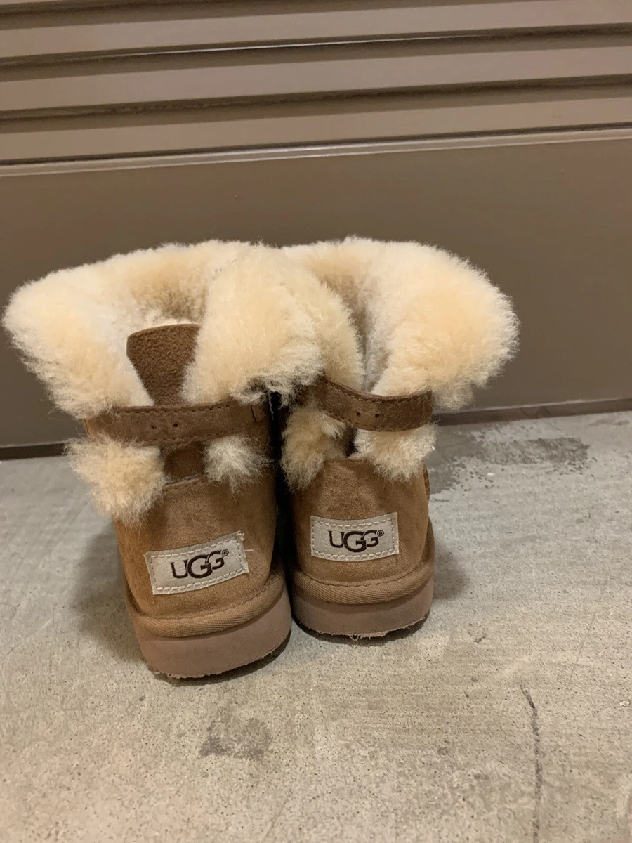 Ebay uggs size best sale 1