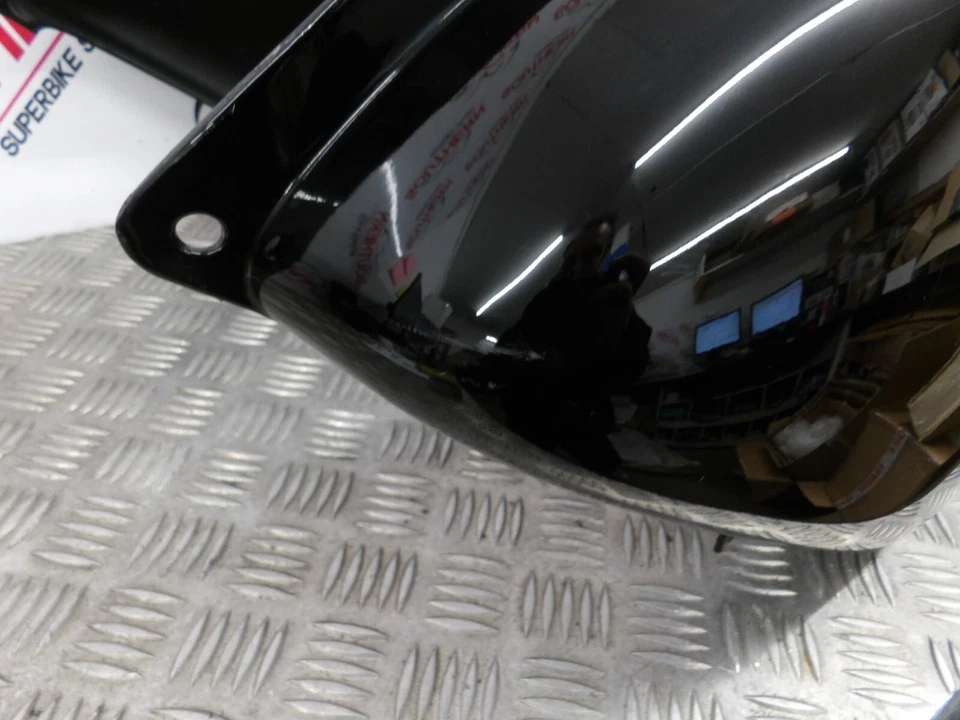 APRILIA MOJITO E3 125 2008 CARENADO TRASERO PANEL AP8184542 Foto 3 de 4