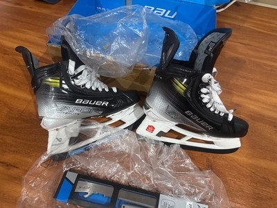 Bauer Vapor Hyperlite 2 Ice Hockey Skates SeniorSizerNIB 8 Fit 2