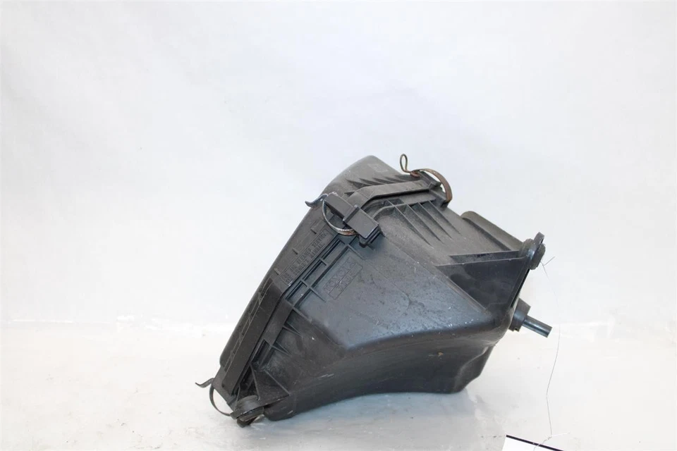 Used Air Cleaner Assembly fits: 2011 Lexus IS250 Grade A Foto 2 de 4