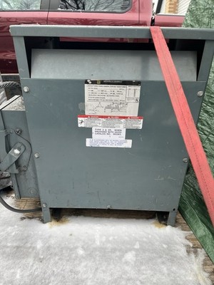 Square D 15KVA 480 HV 208y/120 LV 3 Phase Dry Type Transformer