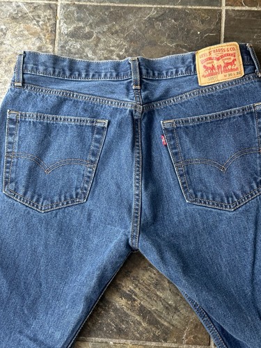 Jean homme Levi's 505 coupe régulière, taille 35x31 étiquette 36x32 bleu denim délavé moyen - Photo 4/24