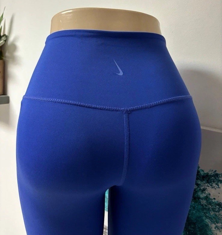 Nike Dri-Fit Yoga Leggings for Women Size Small Great Condition
