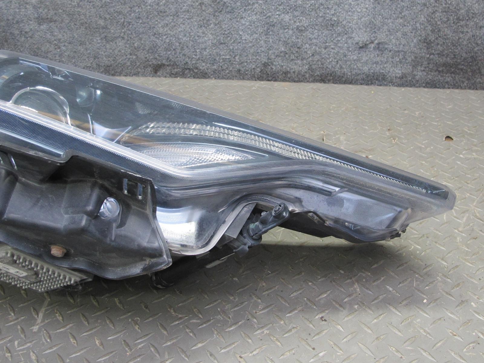 2017-2020 MASERATI LEVANTE M161 FRONT RIGHT SIDE AFS XENON HID HEADLIGHT LAMP