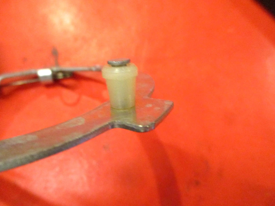 PONTIAC BONNEVILLE, CATALINA - 1960 NUEVO - Yugo actuador señal direccional 1948148 Foto 2 de 4