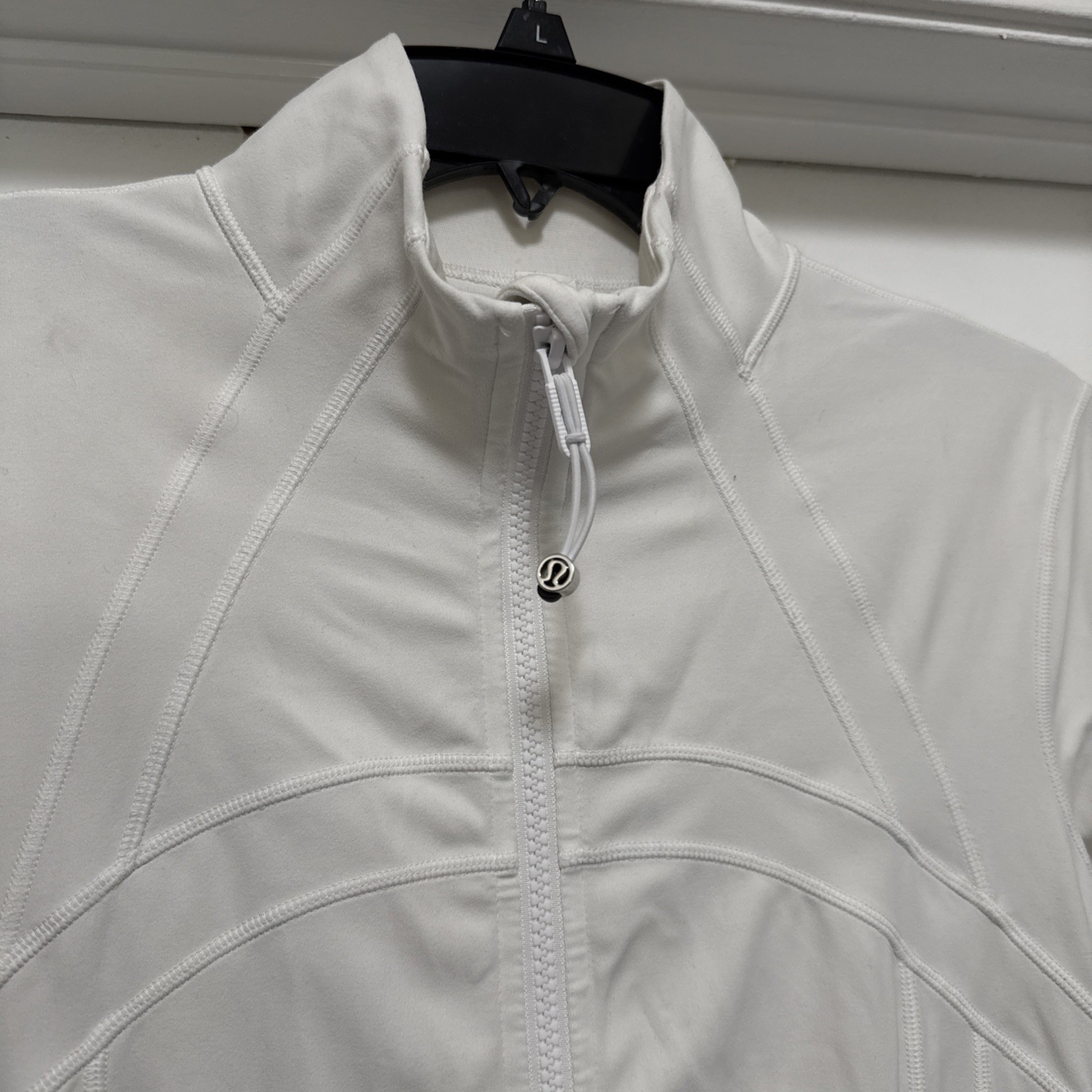 Lululemon Women's Full-Zip Solid Define Cropped N… - image 4