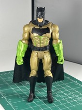 Batman Vs Superman Gauntlet Assault Batman Figure DC Mattel 2015 Kryptonite 6"
