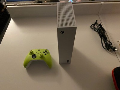 中古 Xbox Series S 512GB Microsoft Xbox Series S 512GB Console Region Free with Next-Gen