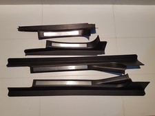 Mercedes Benz C200 W203 Türeinstiegsleisten A2036800735 A2036800835 A2036801035