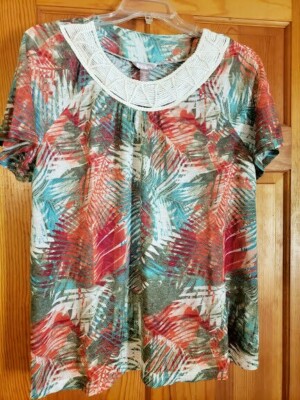 Woman's Plus White Stag Crochet Neckline Tropical Fern Print  XXL (20)  
