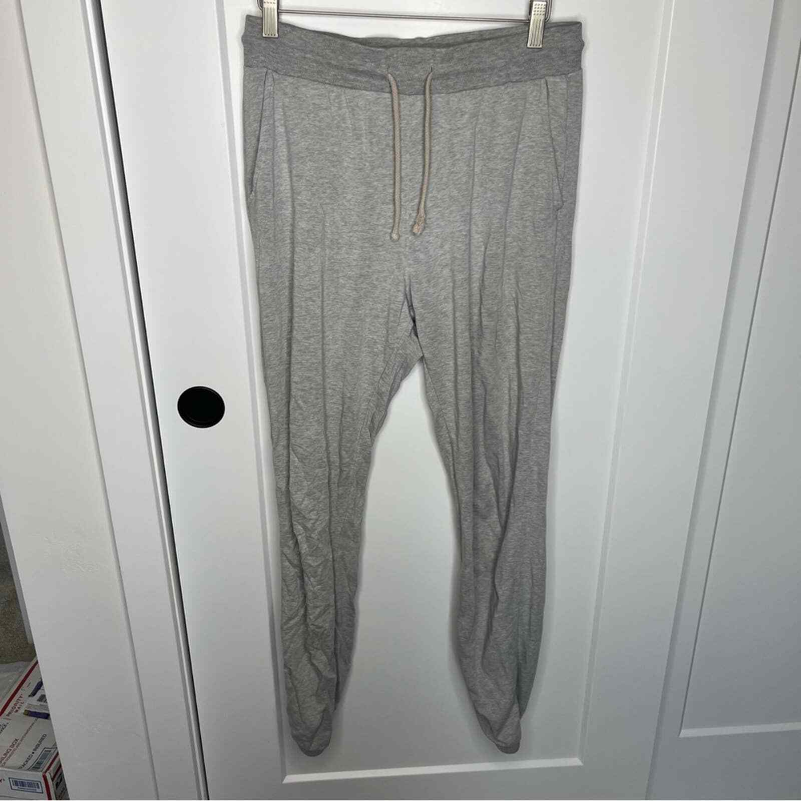 Rivet & Thread Heathered Grey Drawstring Jogger S… - image 2
