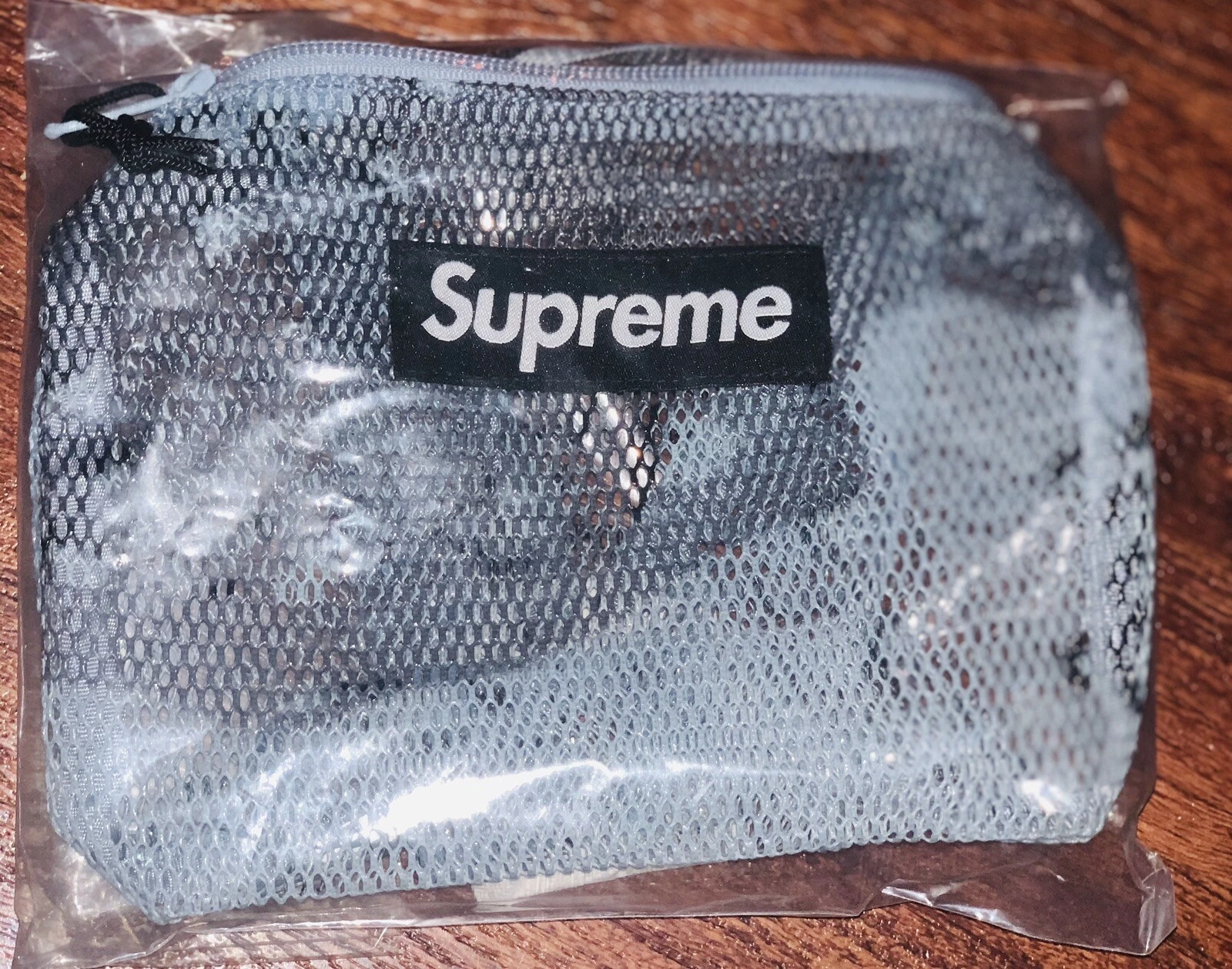 Supreme New York Blue Camo Mesh Pouch Organizer Hand Bag SS20 B23 100% Authentic