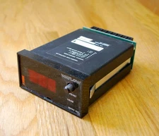 Watlow 809B-0606-0000 Temperature Controller - USED