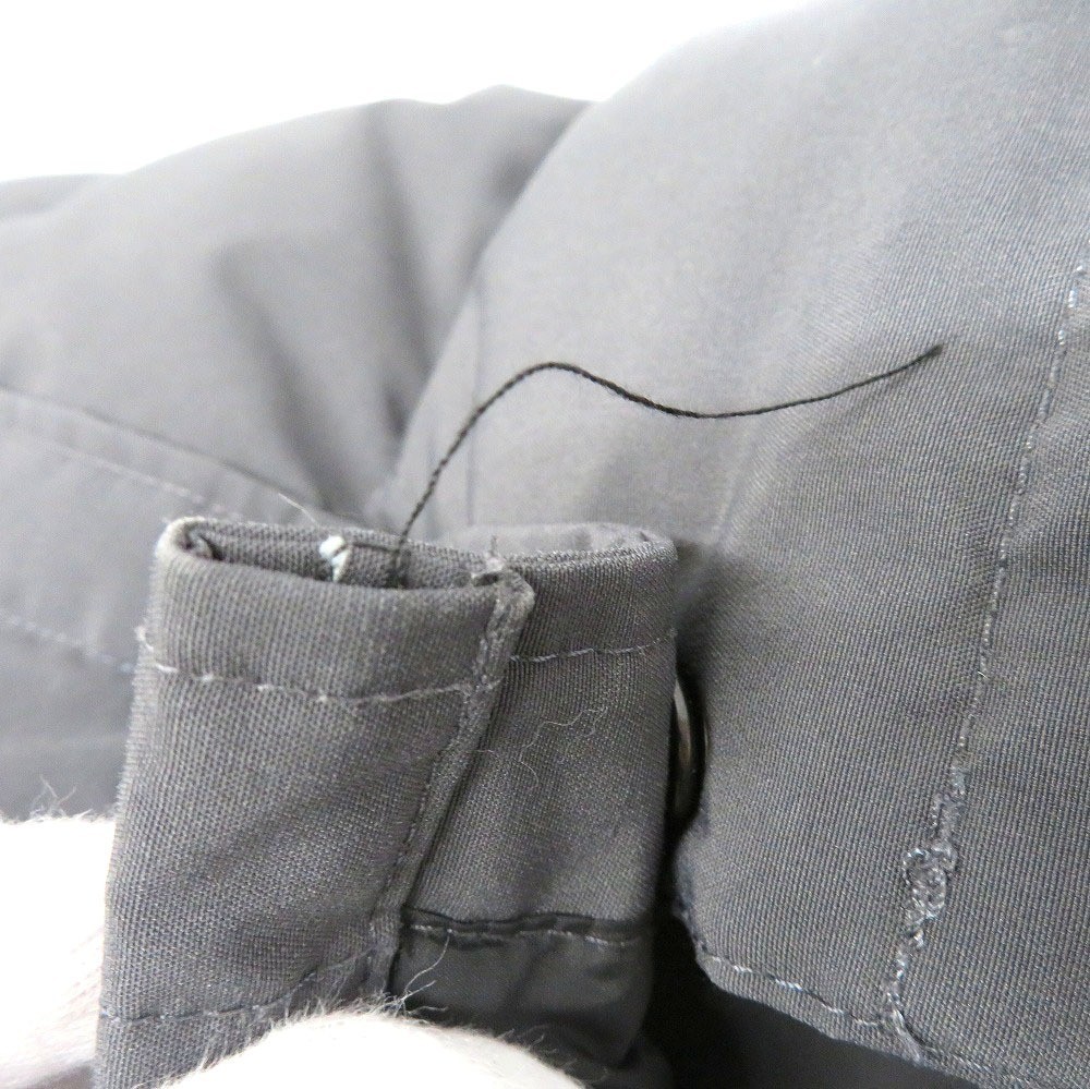 Canada Goose Men's black down jacket thumbnail 6