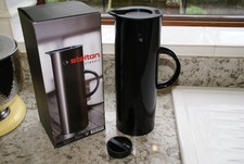 Stelton Gloss Black 1Lt Vacuum Jug.