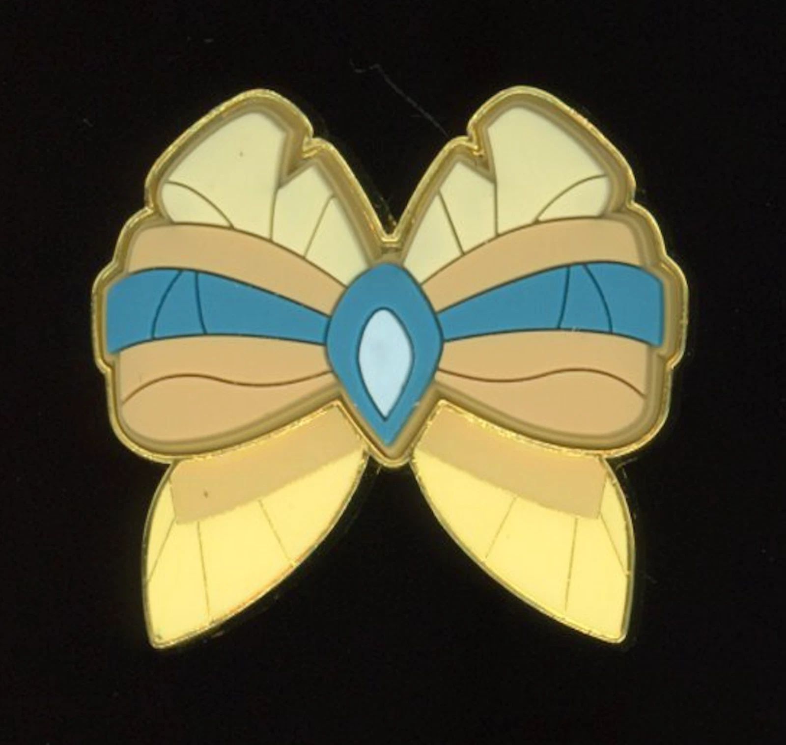 Loungefly Princess 3D Bow Mystery Pocahontas Disney Pin