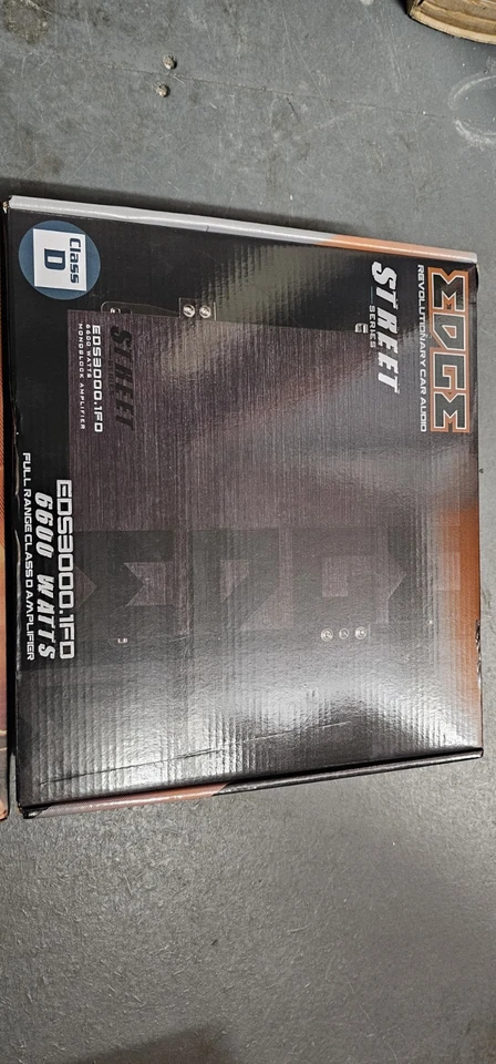 Amplificador estéreo Edge EDS3000.1FD Street rango completo clase D 1 ohmio estable 6600 W Foto 4 de 4